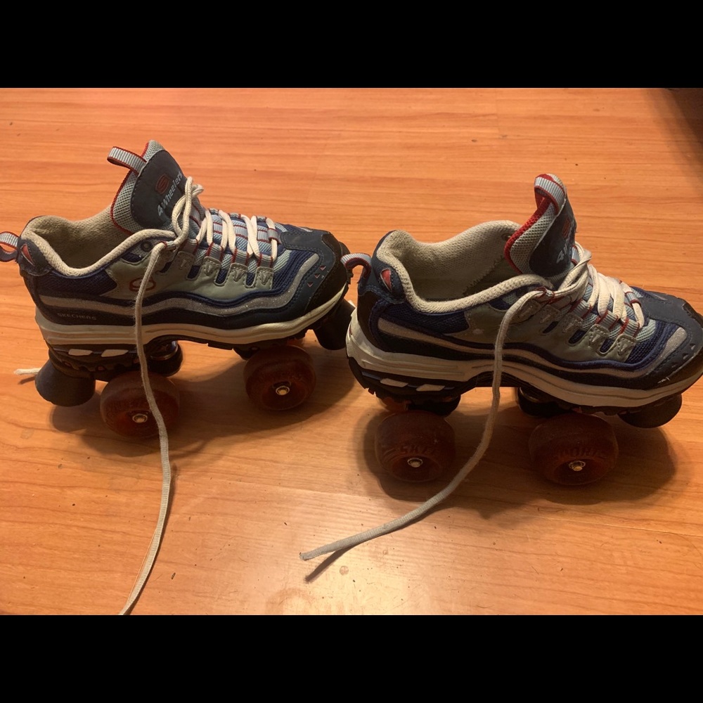 Sketchers 4 wheel Skates